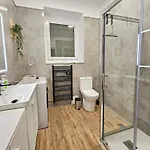 Urban Retreat With Tampa View Lejlighed Braşov