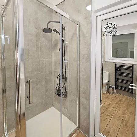 Urban Retreat With Tampa View Apartment *