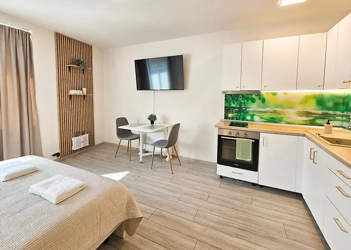 Urban Retreat With Tampa View Apartmán